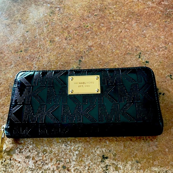 Michael Kors Handbags - Black Michael Kors Wallet